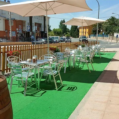 Pensjonat Mainz Piedralaves